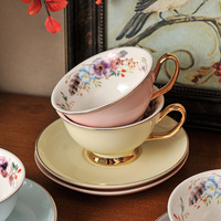 Tasse à café et assiette vintage de style anglais de 180ml, tasse en céramique de grande valeur, tasse à thé rétro de l'après-midi exquise haut de gamme