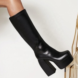 Bottes d'hiver à fermeture éclair latérale, style court et long, confortables, en microfibre noire, au-dessus du genou, à talons hauts et plateforme pour femmes - Product Image 5