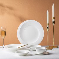 Vaisselle Plats Assiettes à dîner en céramique Assiettes à dîner blanches en vrac Assiettes à dîner en porcelaine Bols à pâtes Ensembles de vaisselle pour hôtels