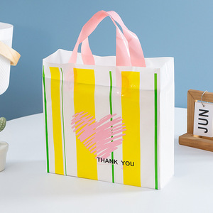 ถุงพลาสติกโพลีพร้อมโลโก้ของตัวเองสำหรับบรรจุภัณฑ์เสื้อผ้ากระเป๋าช้อปปิ้งแบบห่วงสำหรับทำจากพลาสติกสั่งผลิตได้ตามต้องการ - Product Image 2