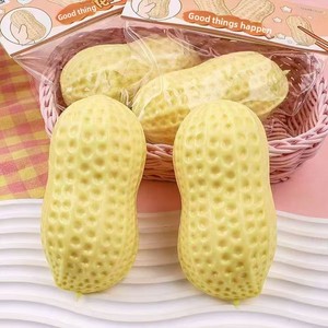 Jouet Squishy en TPR en forme d'arachide - Anti-stress souple à presser, Cadeau sensoriel mignon sur le thème de la nourriture - Product Image 2
