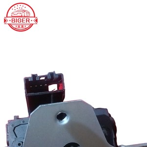 Mécanisme de serrure de <span class=keywords><strong>coffre</strong></span> 3M51R442A66ARA 3M51R442A66AR 8M51R442A66EC 8M51R442A66EA 8M51R442A66DB pour <span class=keywords><strong>Ford</strong></span> <span class=keywords><strong>Focus</strong></span> - Product Image 4