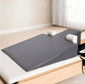 Cuña de espuma profesional para Pilates para máquina Reformer, almohadilla ergonómica <span class=keywords><strong>inclinada</strong></span> para entrenamiento del core y rehabilitación - Product Image 1