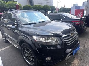 Hyundai <span class=keywords><strong>Santa</strong></span> <span class=keywords><strong>Fe</strong></span> 2.4T Benzina SUV Automatico LHD del 2012 Usato per Esportazione - Product Image 4
