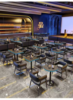 Ensemble table et chaise de bar à LED avec lumières à changement de couleur pour l'ambiance bar et discothèque à la maison