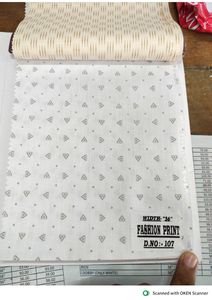 Matière première 36 largeur imprime le tissu de chemise pour la chemise des hommes partout dans le tissu d'impression. - Product Image 2