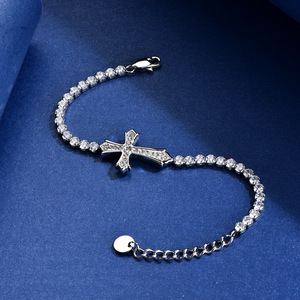 Pulsera de Acero Inoxidable con Incrustaciones de Circonitas en Forma de Cruz, para Hombre y Mujer, a la Moda, Combinable con Todo, de Acero de Titanio Chapado en Oro - Product Image 4