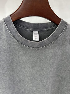 Débardeur en coton lavé vintage 230g, bords bruts déchirés, coupe musclée, streetwear d'été pour homme - Product Image 3