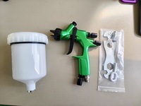 Pistolet à peinture pneumatique à alimentation par gravité VEROGO avec gobelet blanc pour la finition des voitures et des meubles