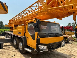 Grue mobile d'occasion fiable de 50 tonnes avec moteur de 266 kW, châssis à 3 essieux, Poids total autorisé en ordre équilibré (PTO) de 40,4 tonnes pour travaux de levage et de gréage industriels - Product Image 2