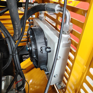 China mini misturador de concreto portátil rastreador 300L micro trilha pequena betoneira e bombas para venda - Product Image 3