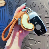 Porte-clés DIY en cuir avec alphabet, 26 lettres, porte-clés porte-bonheur, breloque mignonne pour couple, pour sac à dos, décoration de sac et de clés
