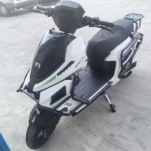 มอเตอร์ไซค์โมเพดความเร็วสูงรุ่นใหม่ 2000W-3000W สำหรับผู้ใหญ่ สกู๊ตเตอร์ไฟฟ้าลิเธียมราคาประหยัดสองล้อพร้อมเซ็นเซอร์อัจฉริยะ ผลิตในจีน GW-JH รุ่นใหม่ - Product Image 1