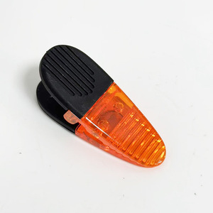 Magnetic Plastic Alligator Clips Oval Reusable Refrigerator Clips Pointed Nose 8.5x3cm Multi Color For Fridge Organization - Product Image 4