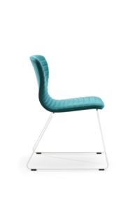 Chaise de réunion moderne VAGHI, dossier blanc en tissu, structure en bois, base en métal noir type traîneau - Product Image 3