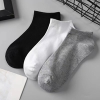 Chaussettes d'été bon marché en gros avec emballage personnalisé de couleur unie en coton mélangé pour hommes