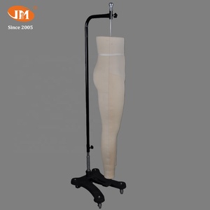 Maniquí de medio cuerpo Junmei de grado industrial para pantalones de <span class=keywords><strong>hombre</strong></span>, con núcleo de fibra de vidrio y cubierta de lona, en pose de pie, para patrones de prendas y sastrería - Product Image 4