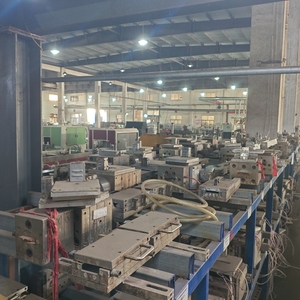 18mm Water-Resistant <strong>Pvc</strong> Artificial Hollow Composite Decking Co-Extruded Wpc Composite Decking Terrace <strong>Floor</strong> - Product Image 4