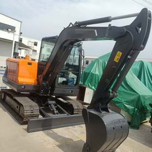 Mini-pelleuse compacte Develon DX60D 6 tonnes, rotation zéro, moteur Yanmar Stage V, prête à l'emploi pour la construction urbaine - Product Image 2