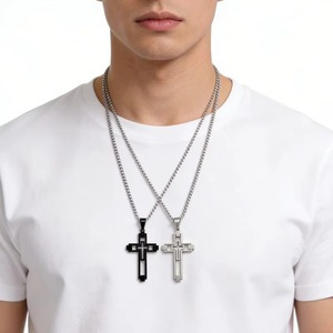 Pendentif croix creuse en acier inoxydable, bijoux hip-hop streetwear pour femmes et hommes, bijoux chrétiens - Product Image 2