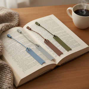 Segnalibro in Pelle PU con Nappa, Pronto per la Spedizione - Segnalibro alla Moda, <span class=keywords><strong>Regalo</strong></span> per Amanti dei Libri - Product Image 1