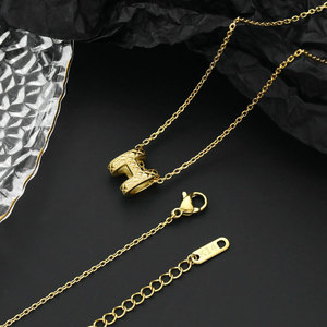 Collar de Joyería con Colgante de Diseño en Forma de H, Chapado en Oro de 18k, Acero Inoxidable 316L, Resistente al Agua y al Deslustre, para Mujer - Product Image 5
