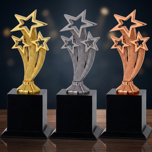 Trofeo Portátil de Aleación de Zinc con Diseño de Estrella, Grabado Láser e Impresión UV, con Base Negra para Premios Deportivos y de Juegos - Product Image 1