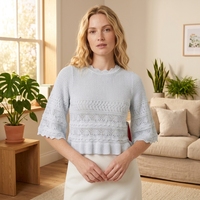 Haut à volants Bella, vêtements en tricot pour femmes, fabrication OEM et ODM, manches mi-longues, haut en tricot à volants de haute qualité
