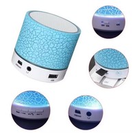 Mini haut-parleur portable étanche en plastique avec lumière LED RGB 7 couleurs, subwoofer, horloge et fonction AirPlay sans fil, compatible USB