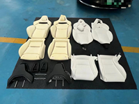 Améliorez et remplacez les sièges de votre Tesla 3, Y ou X avec des kits de personnalisation intérieure haut de gamme incluant des housses de siège en éponge.