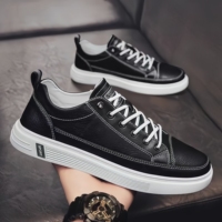Chaussures de sport et décontractées blanches pour hommes, nouveau style tendance, chaussures de sport antidérapantes pour la marche en plein air pour hommes