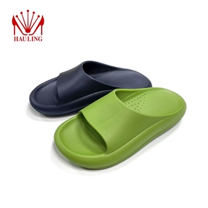 Sandales confortables en EVA à semelle épaisse avec coussinets doux, semelle antidérapante et imperméable pour salle de bain, plage et extérieur. - Product Image 4
