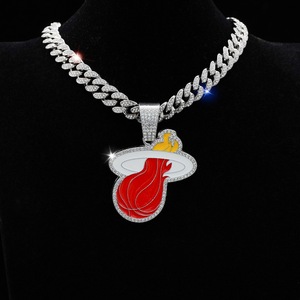Collar con Colgante Personalizado del Miami Heat, Chapado en Oro de 14K, Aleación de Zinc, Diamantes CZ, Joyería Hip Hop para Fanáticos del Baloncesto, Unisex - Product Image 4