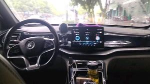BYD Qin EV 2021 Edizione Viaggio 450KM, 4 Porte, 5 Posti, Trazione Anteriore, TPMS, CCS, Telecamera Posteriore, Auto Hold, <span class=keywords><strong>HAC</strong></span>, Auto Elettrica - Product Image 4