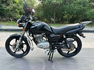 Motocyclette <span class=keywords><strong>Harley</strong></span> <span class=keywords><strong>Davidson</strong></span> Cruiser <span class=keywords><strong>d</strong></span>'occasion, échantillon disponible avec réduction - Product Image 1