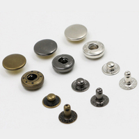 Kancing Tekan Logam Kuningan 10/12.5/15mm Empat Bagian Berlapis Nikel Bebas Nikel untuk Pakaian Warna Perak Perunggu