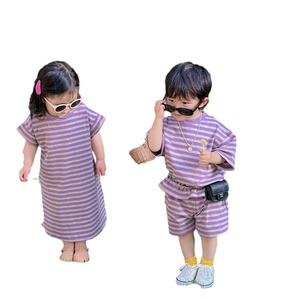 Traje <span class=keywords><strong>de</strong></span> rayas moradas para niños y niñas hermano y hermana 2024 vestido <span class=keywords><strong>de</strong></span> verano para niños conjunto <span class=keywords><strong>de</strong></span> <span class=keywords><strong>dos</strong></span> piezas para bebés - Product Image 5