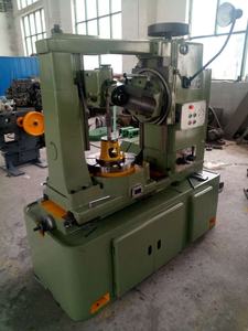 Machine à tailler les engrenages hydrauliques - Machine industrielle de formage d'engrenages hélicoïdaux et droits - Product Image 6