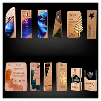 Usine Professionnel Personnalisé De Haute Qualité Cristal Trophée Médaille Professionnel Livraison Lettrage Cristal En Bois Trophée Honneur