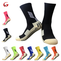 Chaussettes de sport confortables pour hommes, antidérapantes, 100% polyester, tricotées, pour le football, CJM614