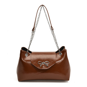 Factory Direct Sales 2025 New Korean Pu High-End Black/Red/Coffee/Brown Shoulder <strong>Bag</strong> Fashion Tote <strong>Bag</strong> - Product Image 5