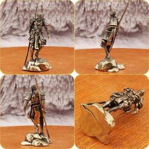 Nuevo Adorno de Oro del Gran Sábio Wukong de Black Myth, Modelo de Simulación para Oficina, Sala de Estar, Escritorio, Artesanía de Latón - Product Image 2
