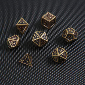 Dés à 20 faces en métal ultime pour les jeux de rôle D&D. Utilisez ce dés à 20 faces pour décider de votre destin dans les jeux de table où chaque jet compte. - Product Image 2