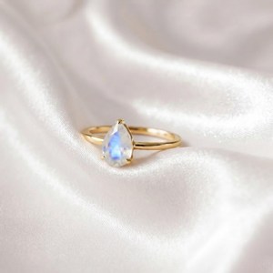 Handmade Silver Natural Blue <b>Fire</b> Rainbow Moonstone Bezel Set 925 Sterling Silver Ring Pear Shape stone Ring Eternity vermail - Product Image 4