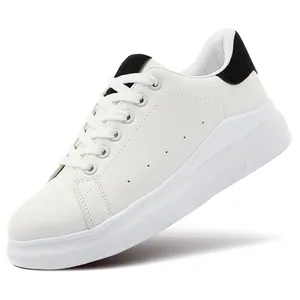 Design all'ingrosso della fabbrica che aumenta le sneakers <span class=keywords><strong>sportive</strong></span> <span class=keywords><strong>bianche</strong></span> con logo personalizzato stile sportivo moda <span class=keywords><strong>scarpe</strong></span> da <span class=keywords><strong>donna</strong></span> casual - Product Image 1