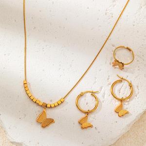 <span class=keywords><strong>Trendy</strong></span> Commuting Modern stil takı seti 18k altın kaplama kelebek geometrik titanyum çelik takı seti
