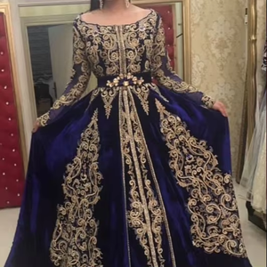 Elegante Vestido Kaftan de Diseñador con Bordado a Mano Zardozi, Vestido Largo hasta el Suelo para Bodas y Fiestas - Product Image 4