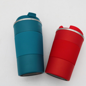 Pour <span class=keywords><strong>Amazon</strong></span> Top Seller 18/8 Gobelet de luxe en acier inoxydable 350ml/500ml Tasse à café isolée avec étui en silicone et couvercle rabattable - Product Image 6