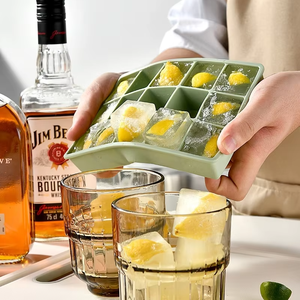 Moule à glace en silicone avec couvercle pour congélateur, amovible et empilable, écologique, 15/24 cubes par plateau, OEM - Product Image 1