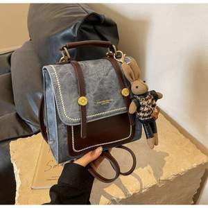 Sac à dos coréen unique et élégant pour femmes, sac d'école polyvalent en cuir à la mode, sac de <span class=keywords><strong>travail</strong></span> élégant et sophistiqué haut de gamme et luxueux - Product Image 5